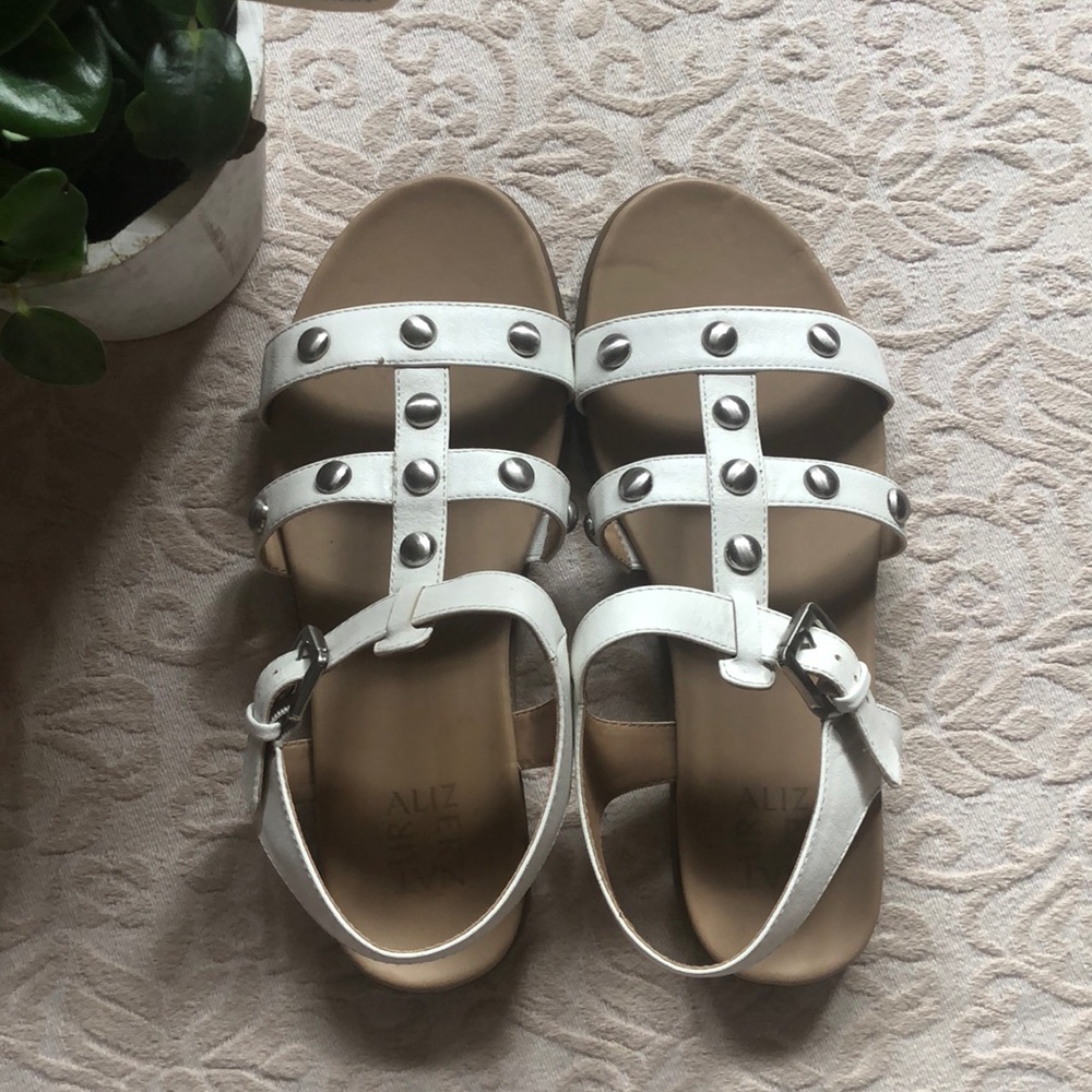 NWOT Naturalizer Sandals